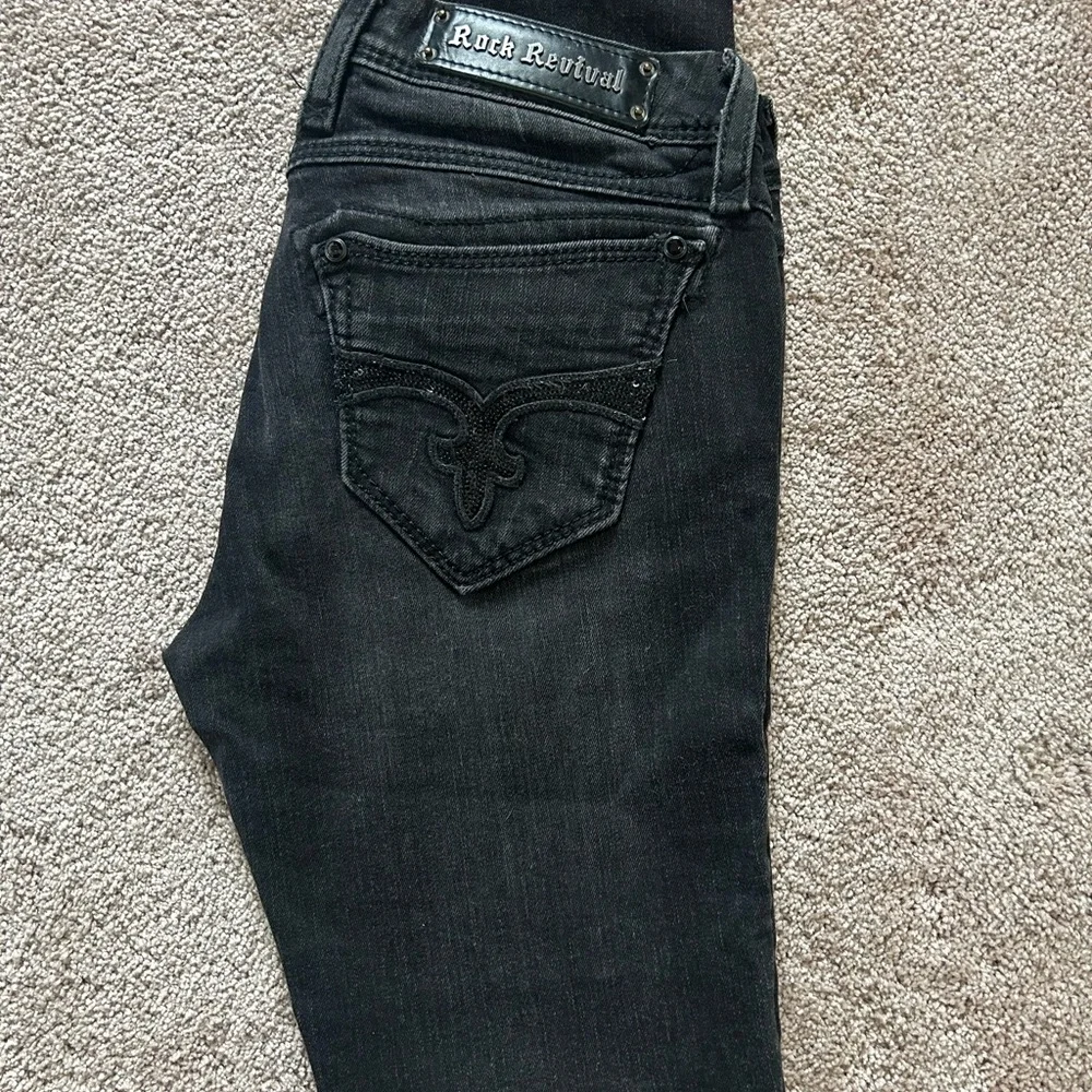 🔥Rock Revival Black Women’s Jeans🔥 - Picture 2 of 9
